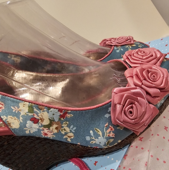 Poetic Licence Softer side green sorbet Peep Slingback Wedge 8.5M New in Box - Picture 7 of 13